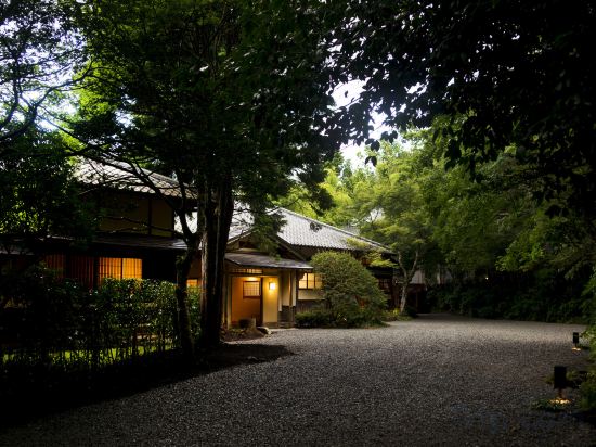 Фото Hakone Retreat Villa by Onko Chishin