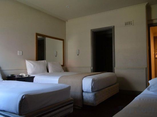 Фото City Square Motel