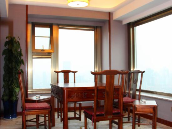 Фото Lujia International Hotel