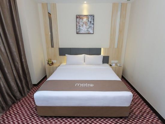 Фото Metro Hotel