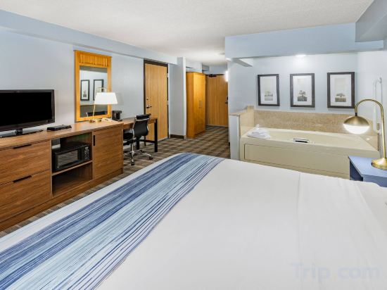 Фото AmericInn by Wyndham Cloquet