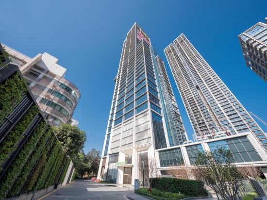 Фото Holiday Inn Express Shenzhen Futian Center