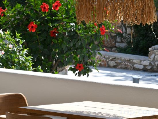 Фото Mythic Paros