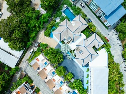 Phuket Leisure Time Hotel