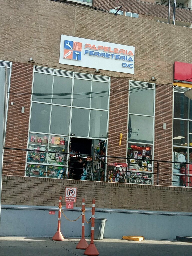 Stationery store Papelería Ferretería D. C, Bogota, photo