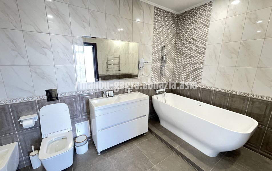 Фото Отель Малибу