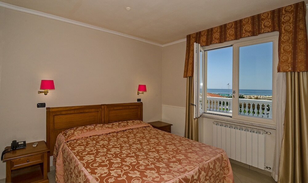 Фото Hotel Coluccini