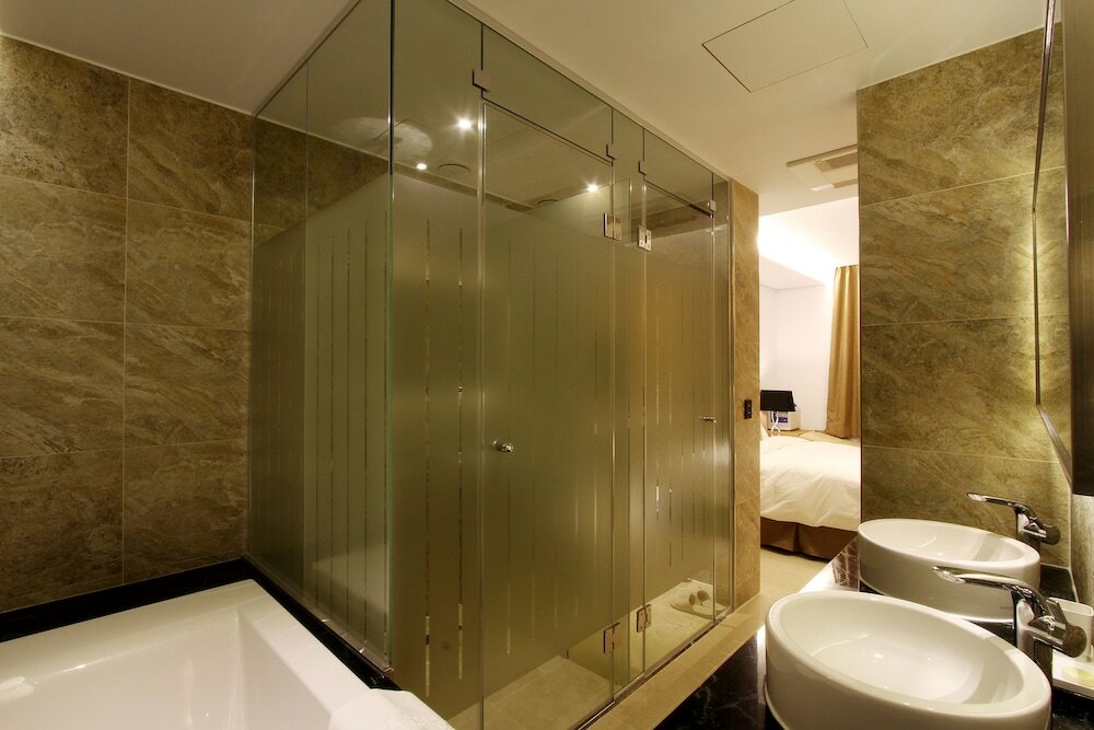 Фото Royal Prime Hotel