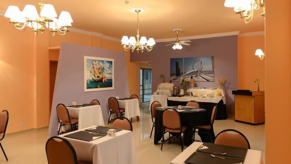 Фото Santiago Hotel