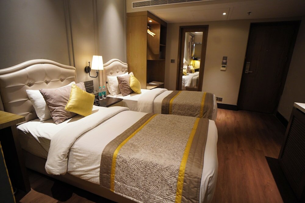 Фото The Corus Hotel