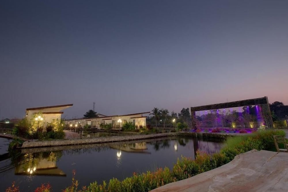 Фото Bua Tara Resort