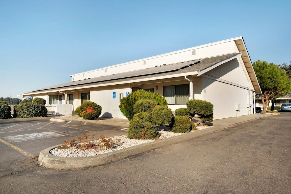 Фото Super 8 by Wyndham Dunnigan