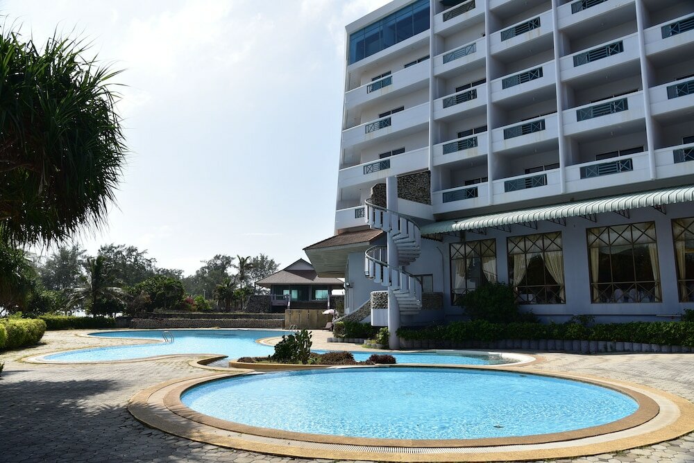 Фото BP Samila Beach Hotel & Resort