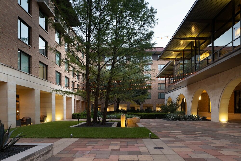 Фото At&t Hotel & Conference Center at the University of Texas