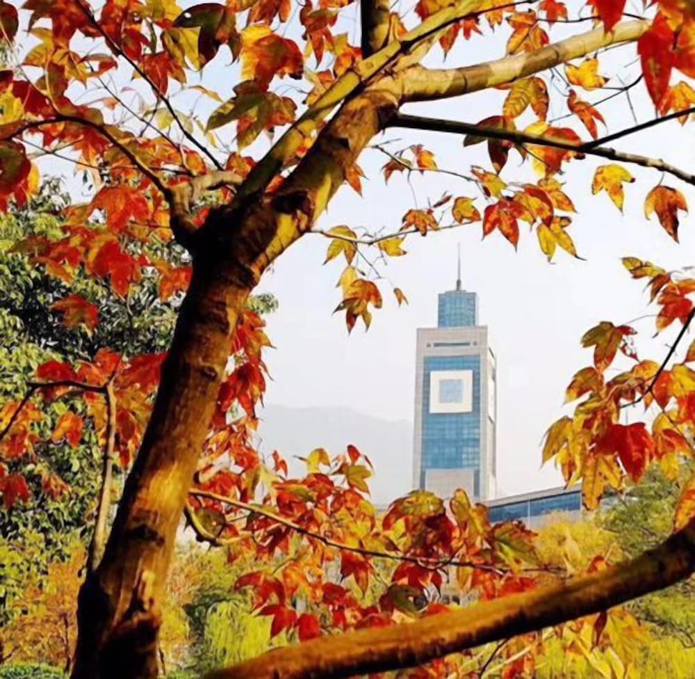 Фото Ibis Wenzhou University Hotel