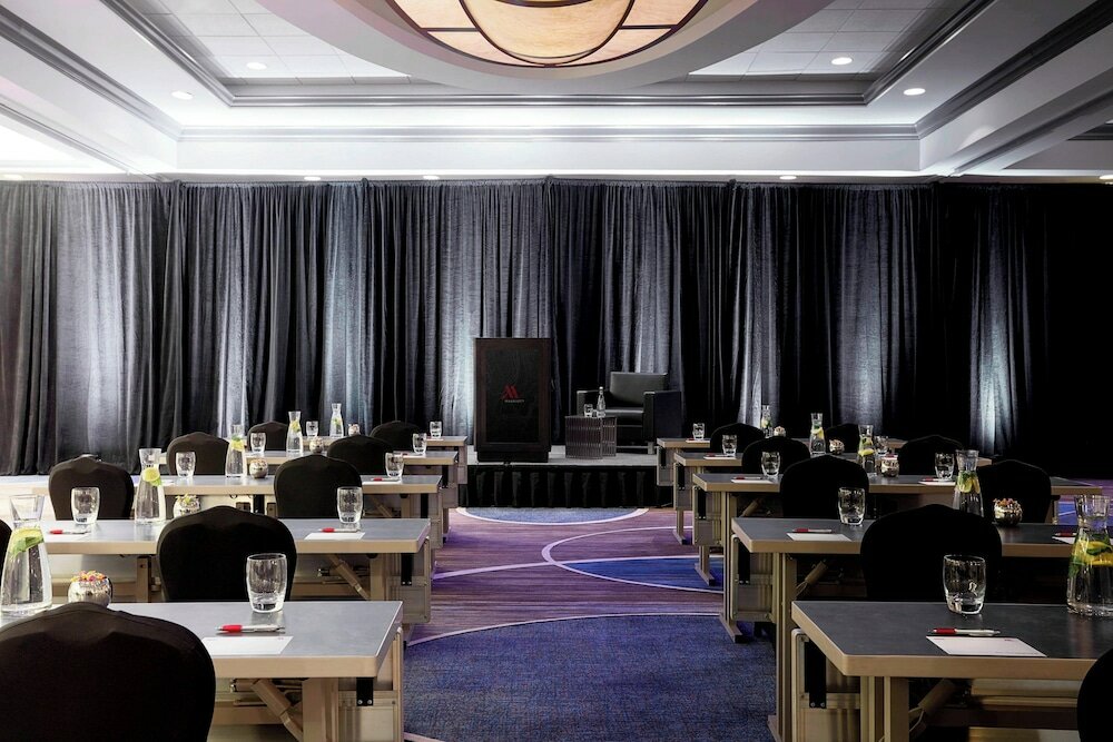 Фото Baltimore Marriott Inner Harbor at Camden Yards