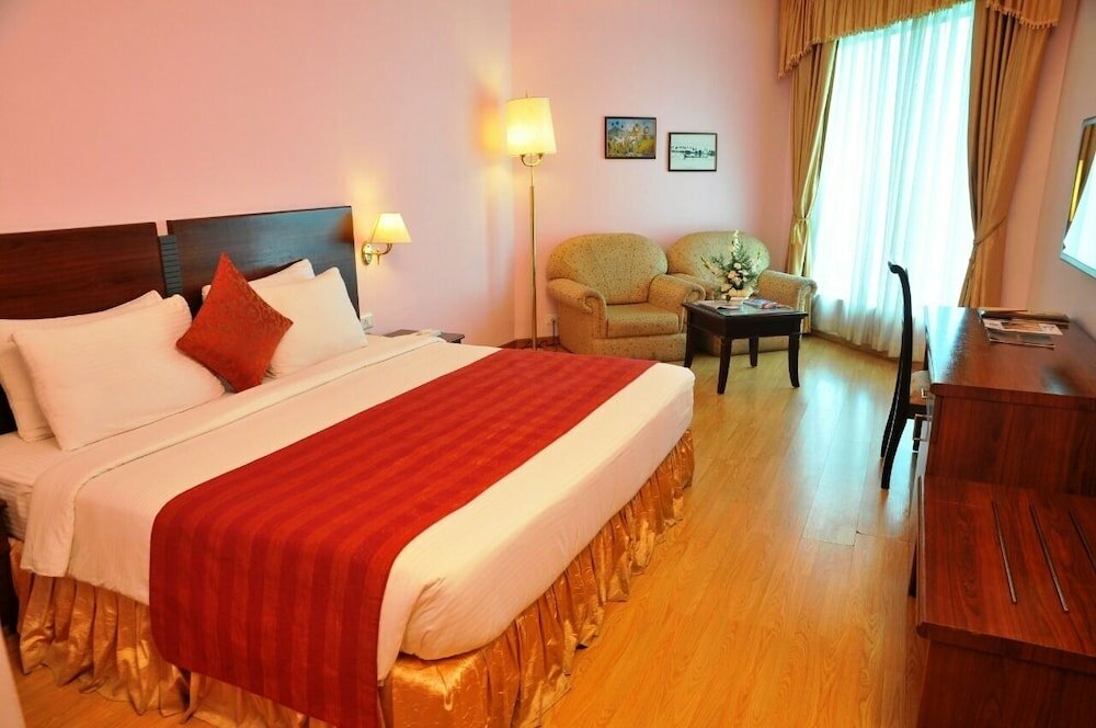 Фото The Quilon Beach Hotel and Convention Center