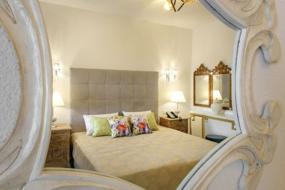 Фото Leandros Hotel