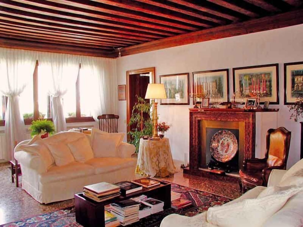 Фото At Home A Palazzo