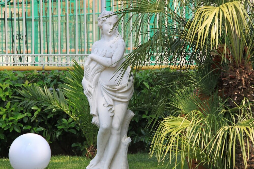 Фото Ranch Palace Hotel