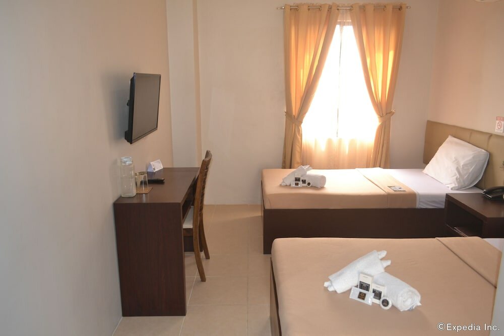 Фото Columbus Plaza Hotel