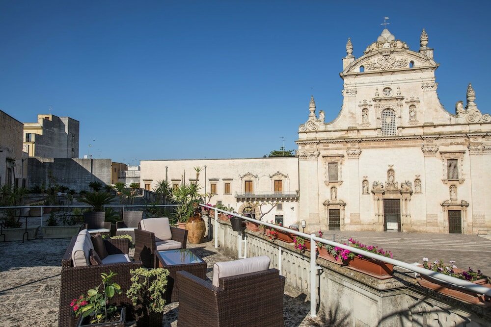 Фото Castello Castriota Scanderbeg Suites De Charme