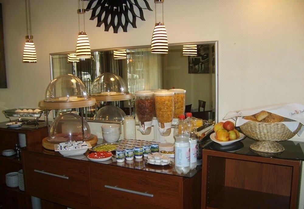 Фото Hotel Berliner Hof