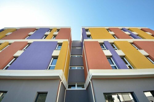 Внешний вид отеля Eastlodge Lyon Est Eurexpo в Сен-Приесте, фото 5