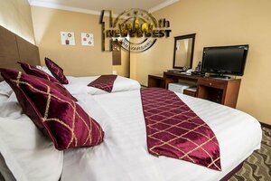 Гостиница New West Hotel