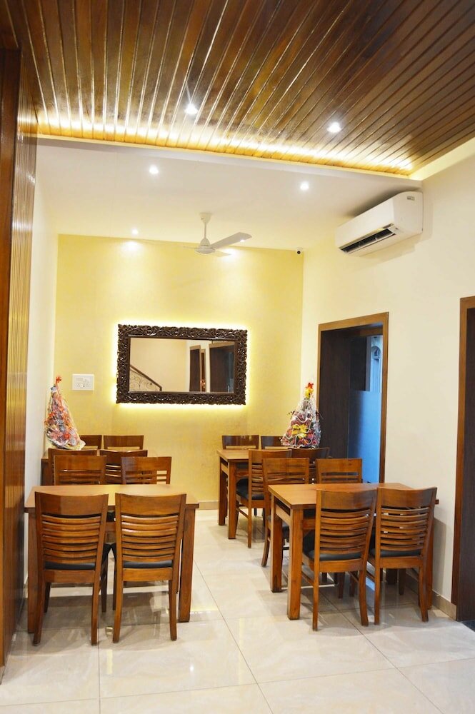 Фото Hotel Ak International