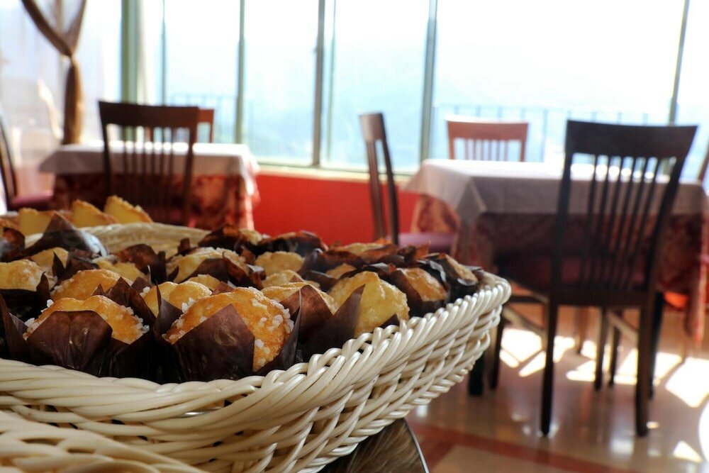 Фото Garden Hotel