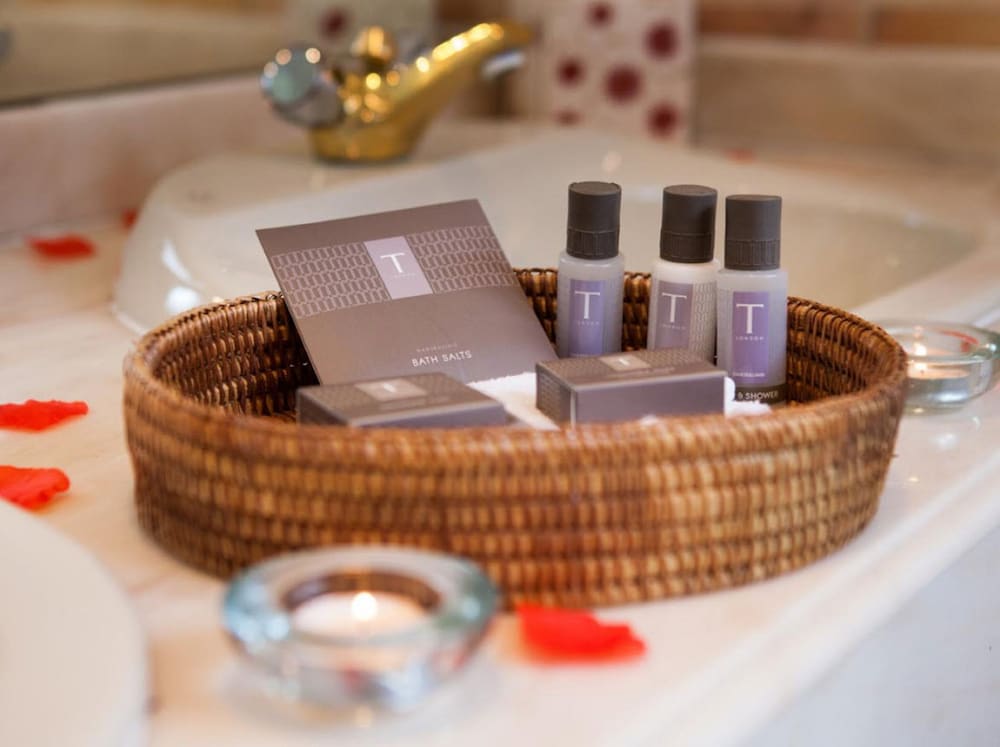 Фото Fredrick's Hotel Restaurant & SPA