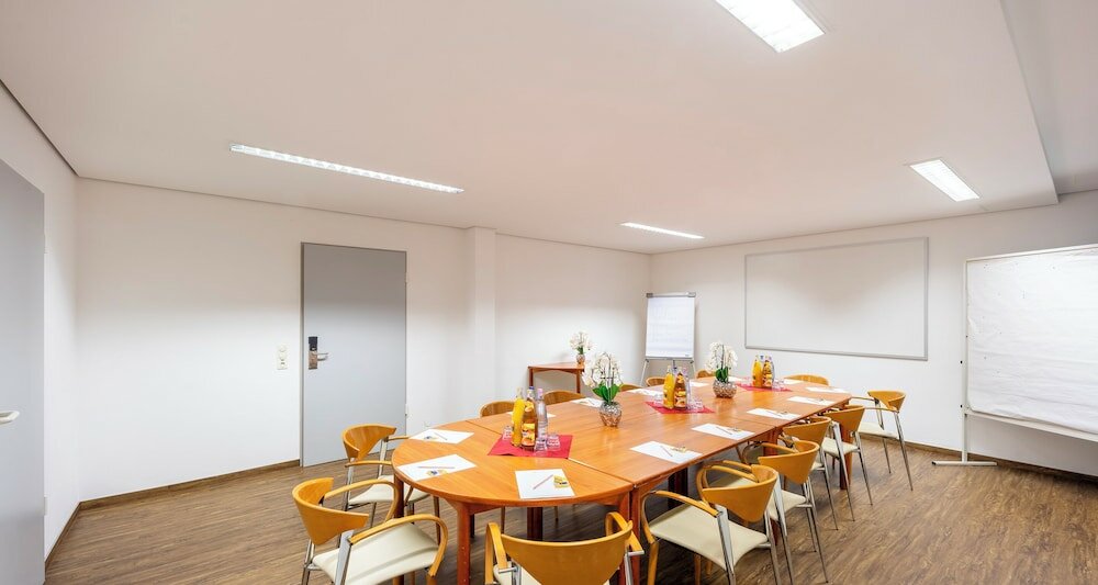 Фото PLAZA INN Braunschweig City Süd