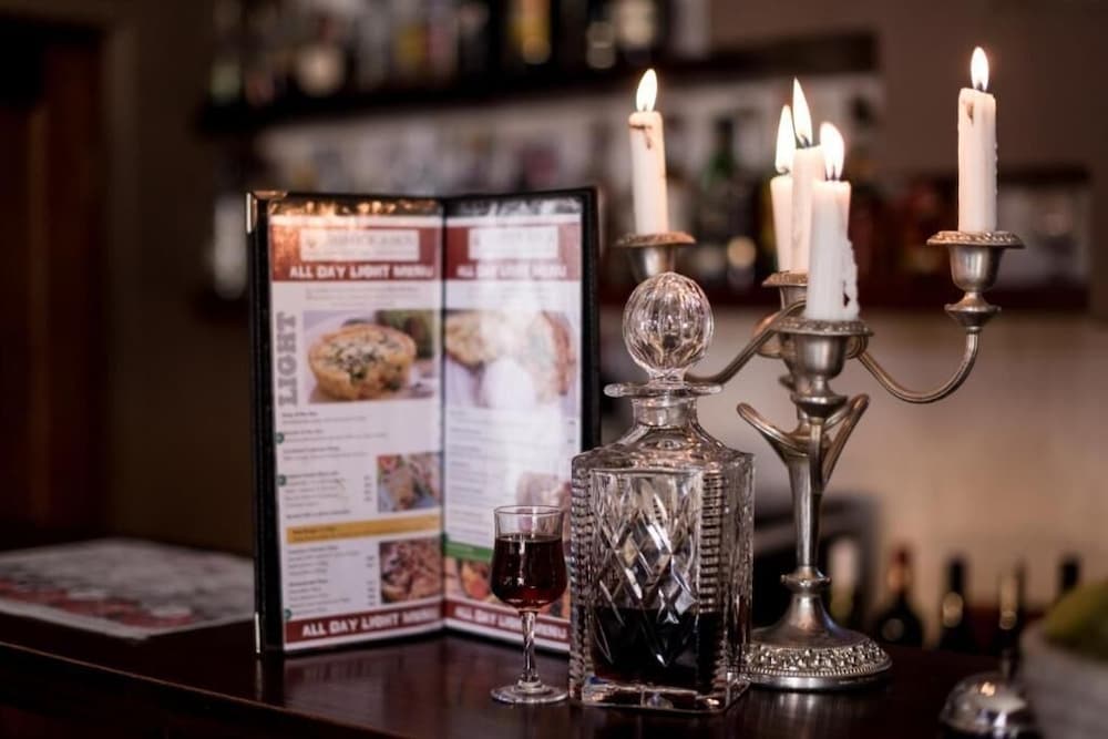 Фото Alveston Manor