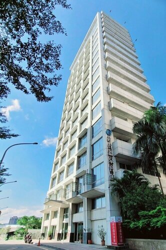 Внешний вид отеля New Taipei Hot Spring Hotel в Новом Тайбэйе, фото 1