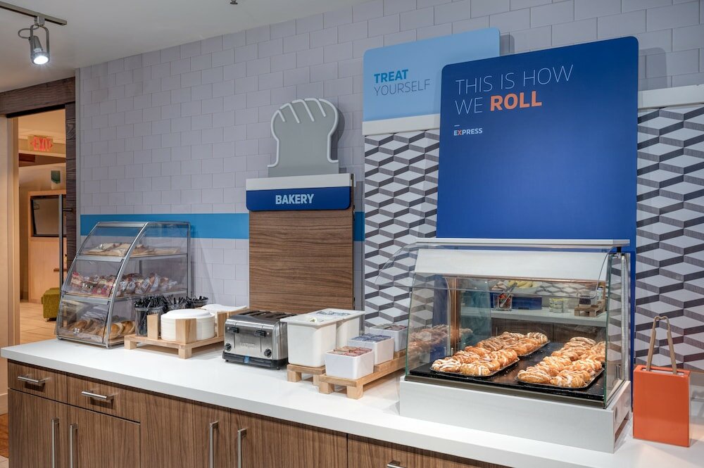 Фото Holiday Inn Express Radcliff-Fort Knox, an Ihg Hotel