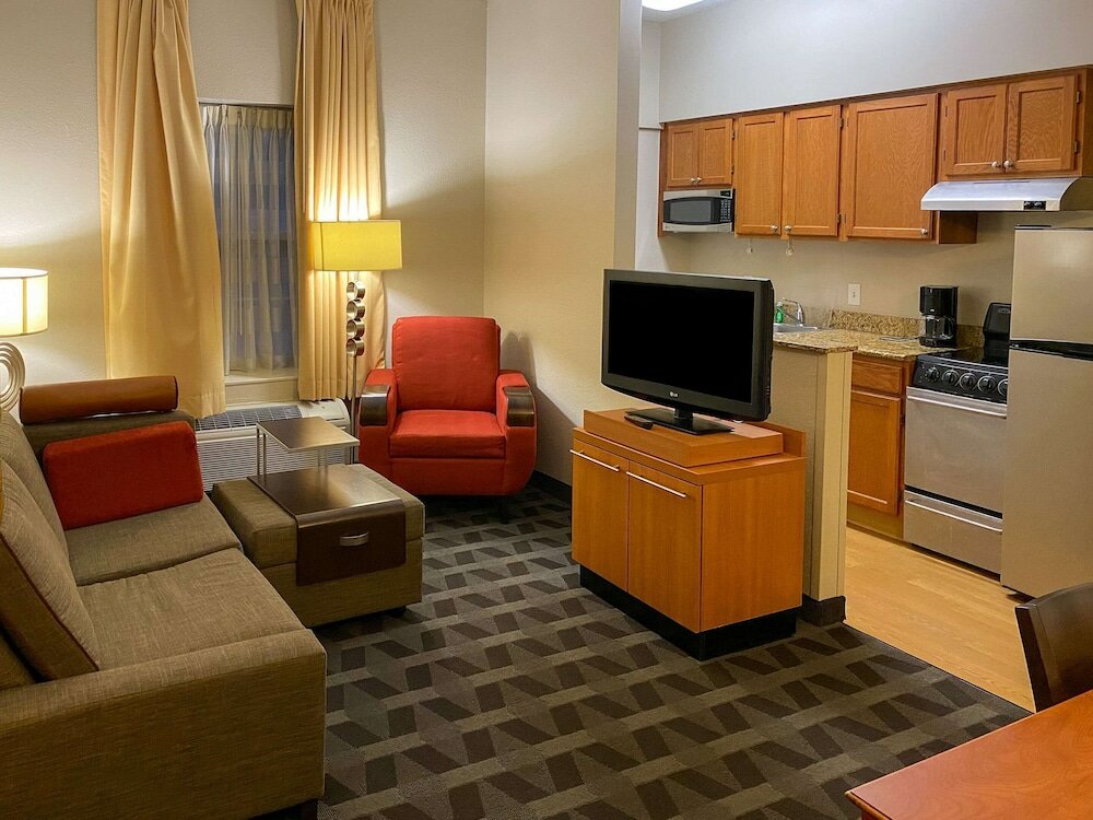 Фото MainStay Suites Middleburg Heights Cleveland Airport
