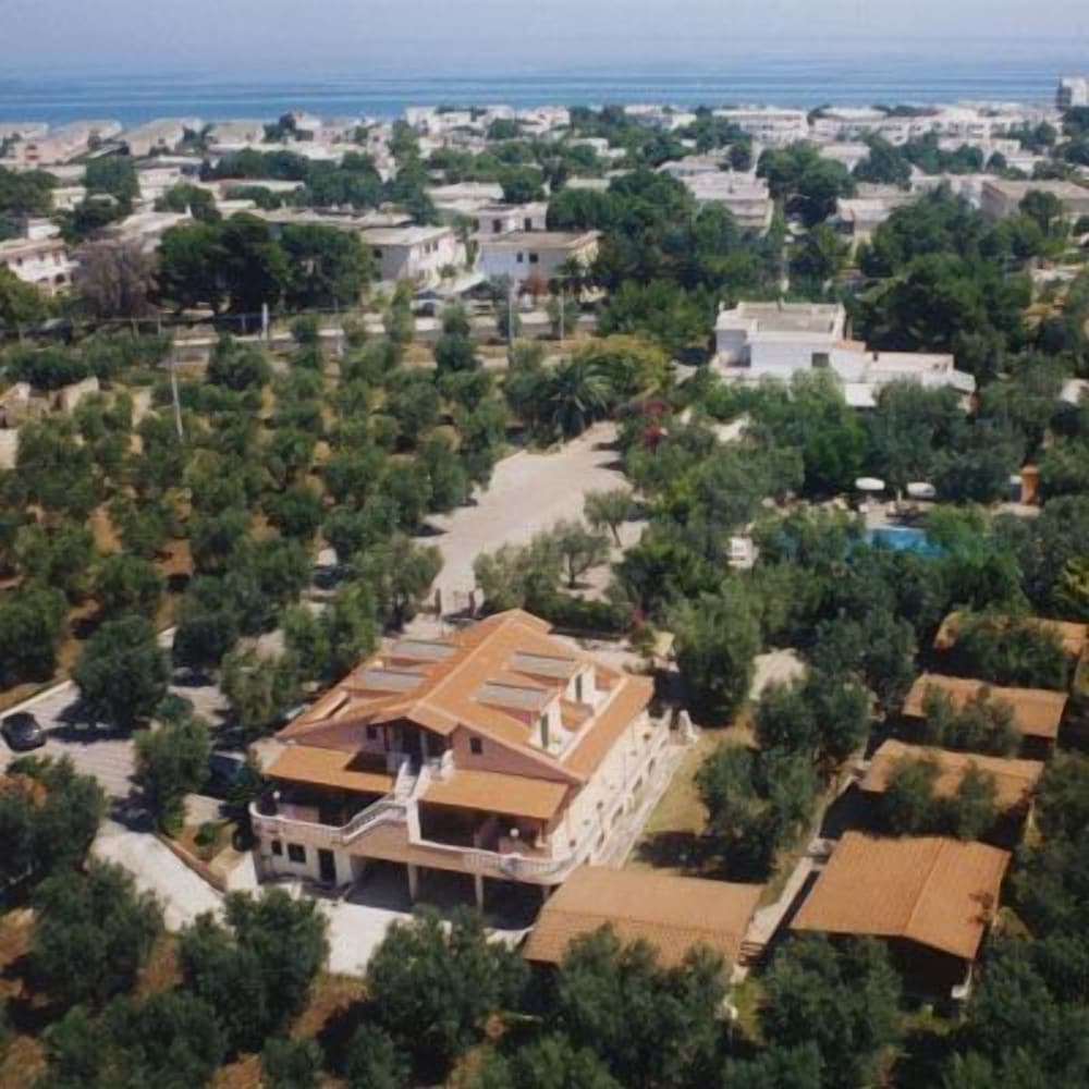 Фото Albergo Il Giardino