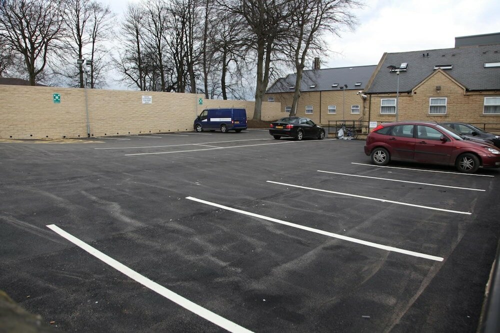 Фото The Cambridge Hotel