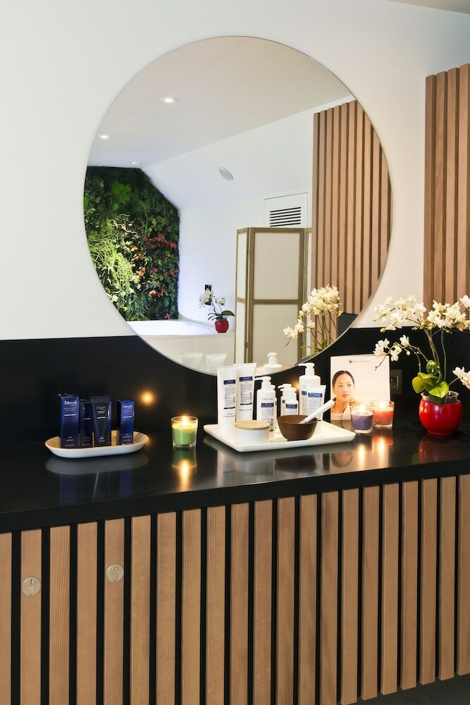 Фото Hotel St Pétersbourg Opéra & SPA