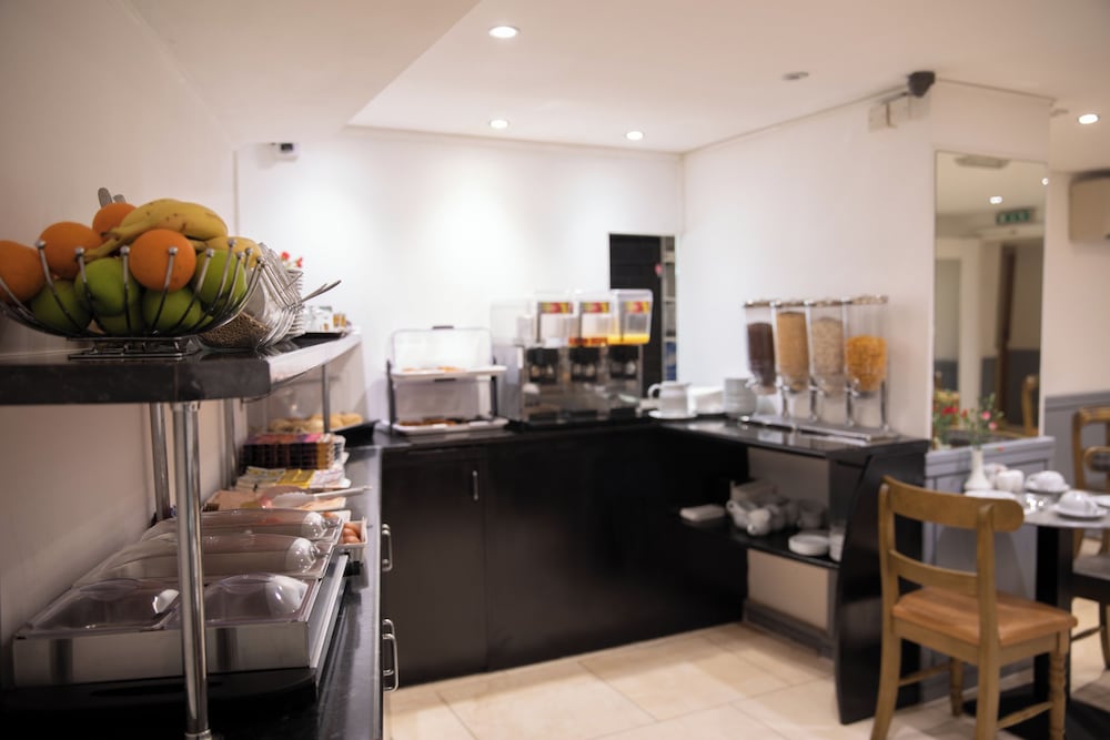 Фото Duke of Leinster Hotel