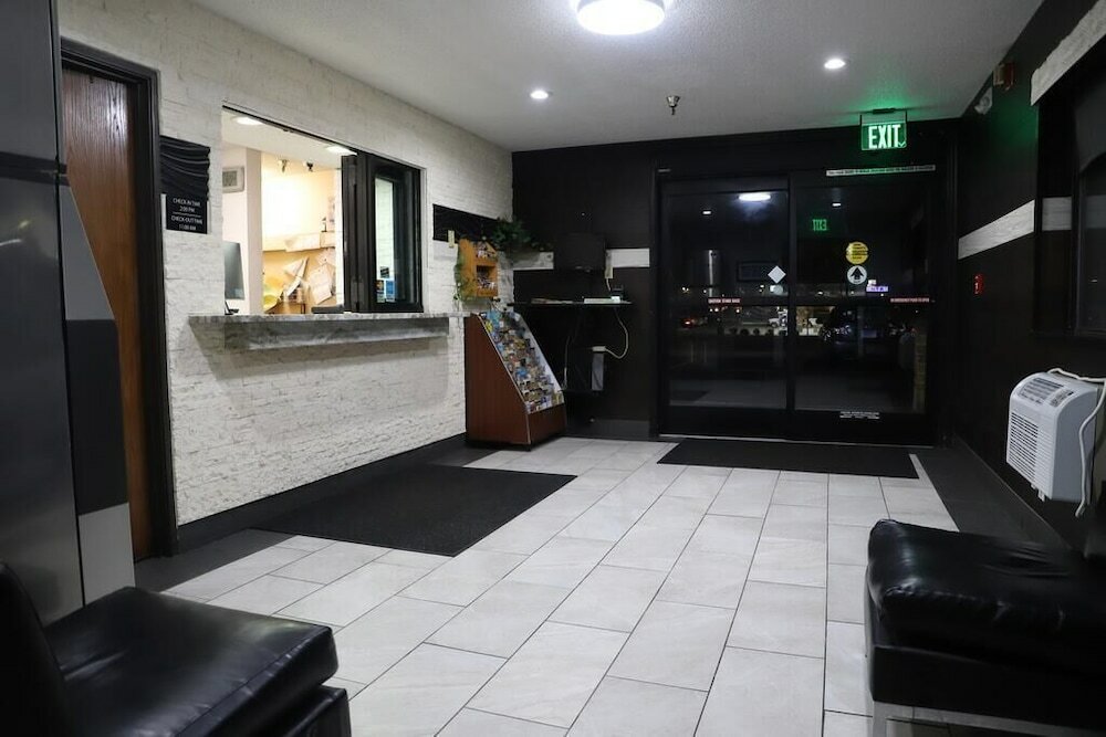 Фото Super 8 by Wyndham Richmond Airport Va