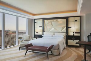 Гостиница Sheraton Manila Bay