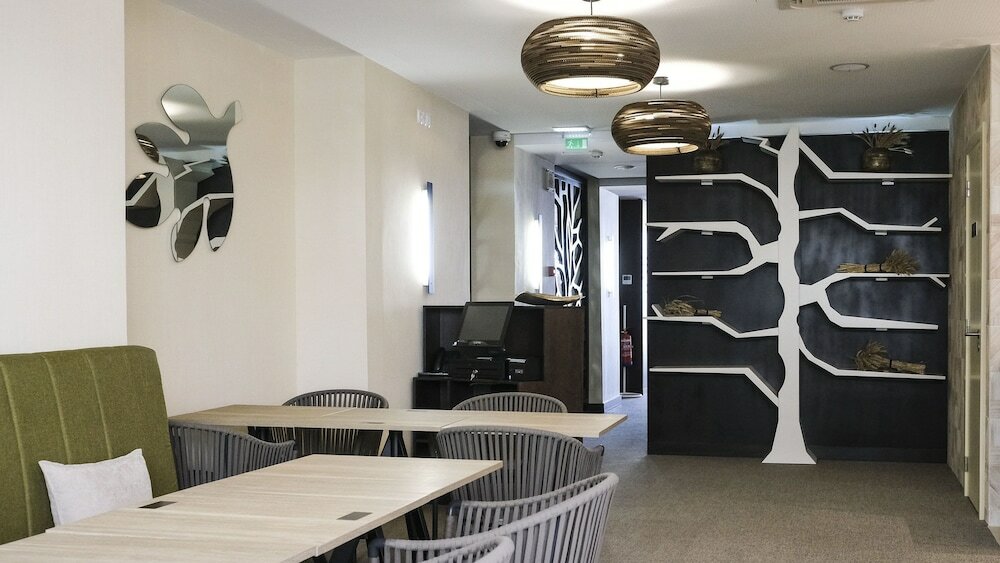 Фото The Leaf Boutique Hotel