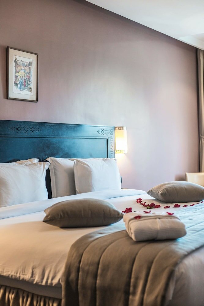 Фото Almas Hotel