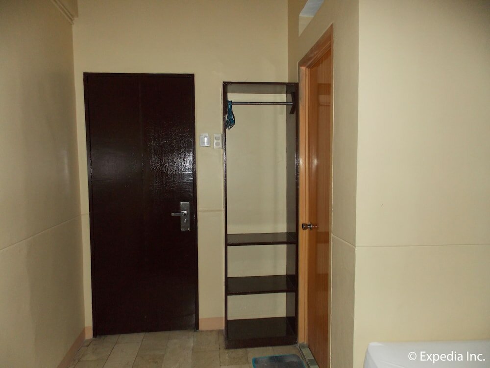 Фото Gv Hotels Talisay City