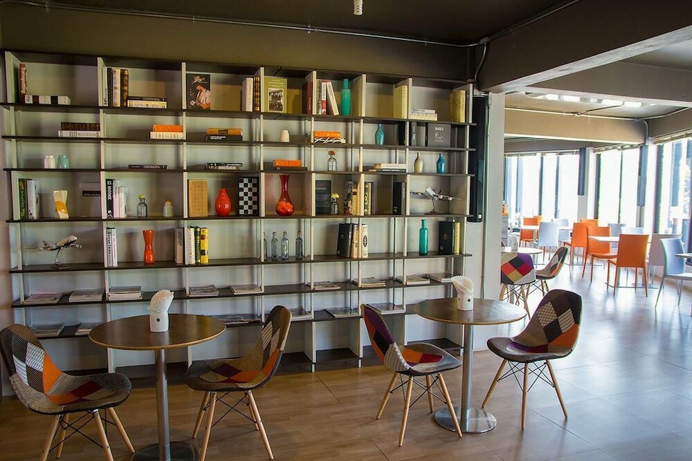 Фото Dragon River Avenue Hotel