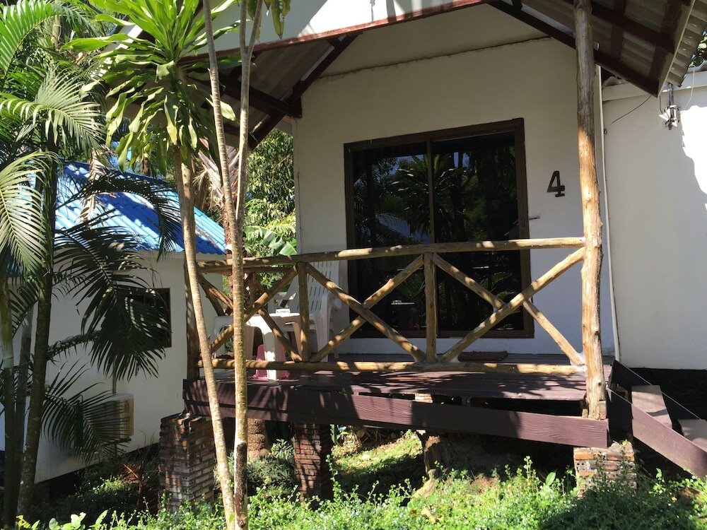 Фото Lonely Beach Pool Resort