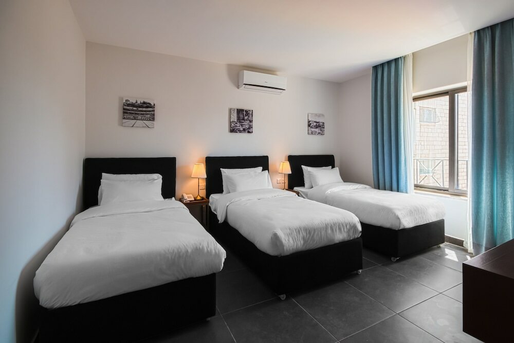Фото Canary Hotel