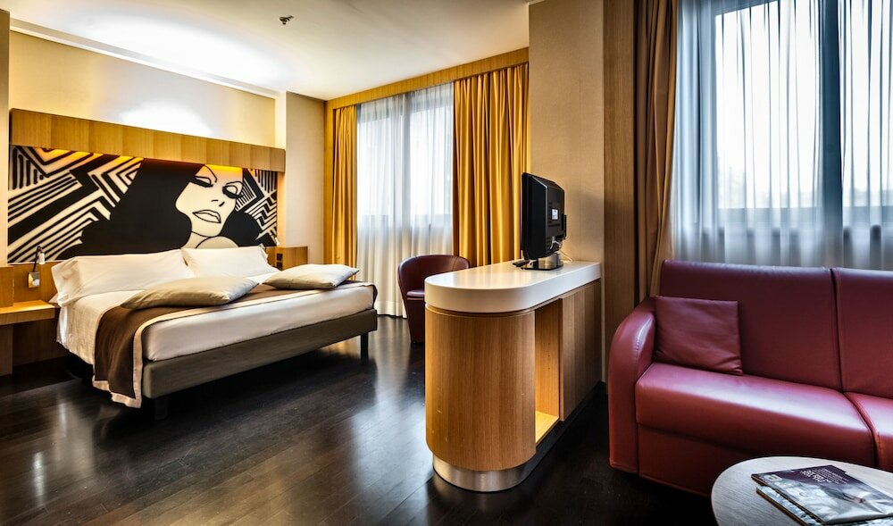 Фото Crowne Plaza Milan City
